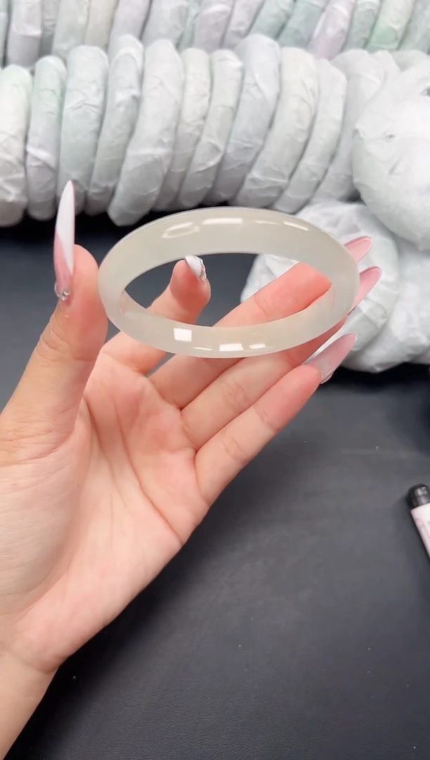 精品手镯，一物一拍E-012