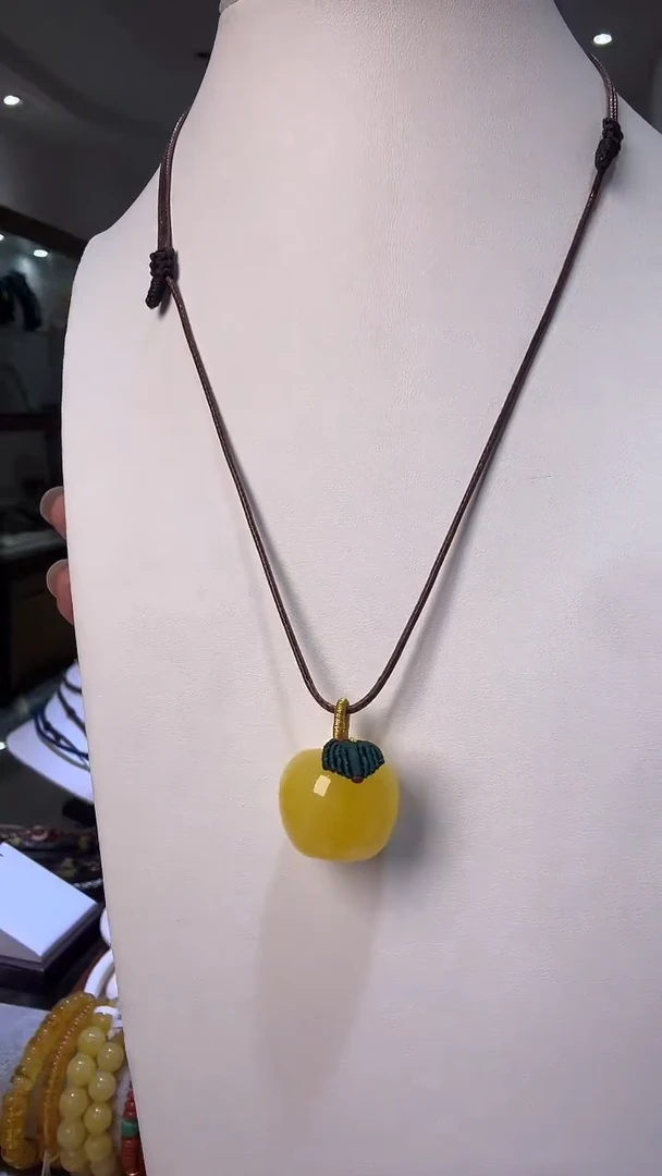 蜜蜡吊坠(赠链)未镶嵌蜜蜡小苹果吊坠
