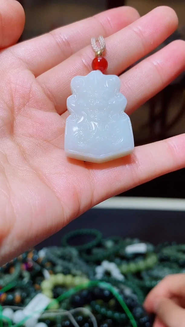 未镶嵌和田玉把件1