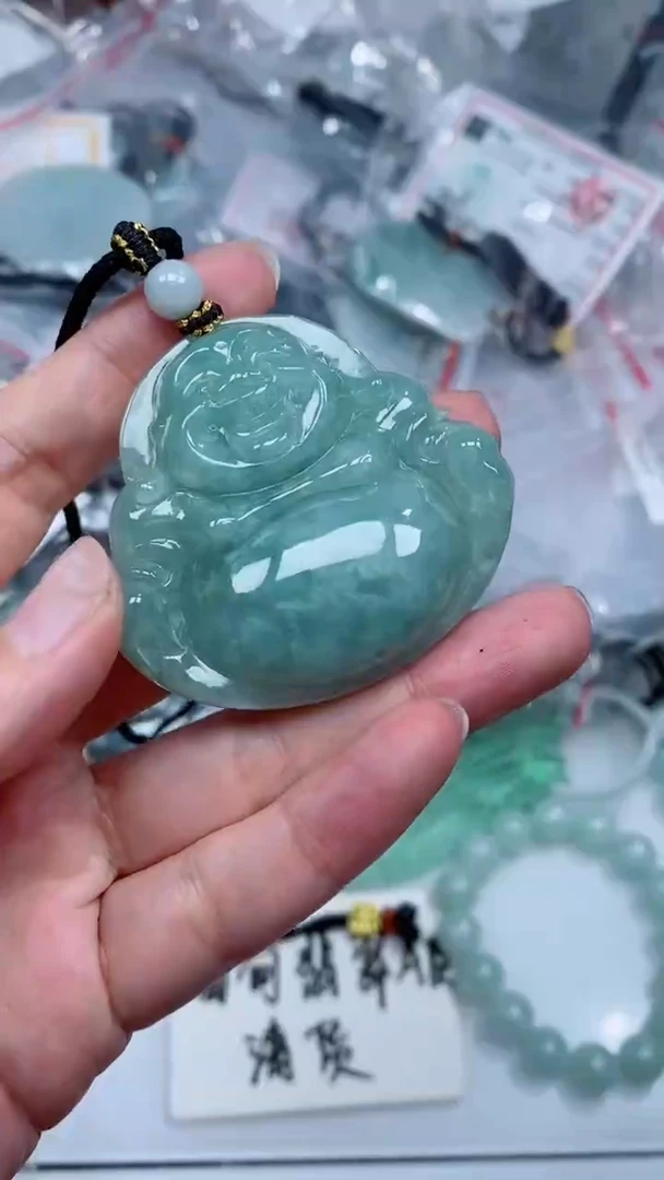 颈饰未镶嵌翡翠吊坠