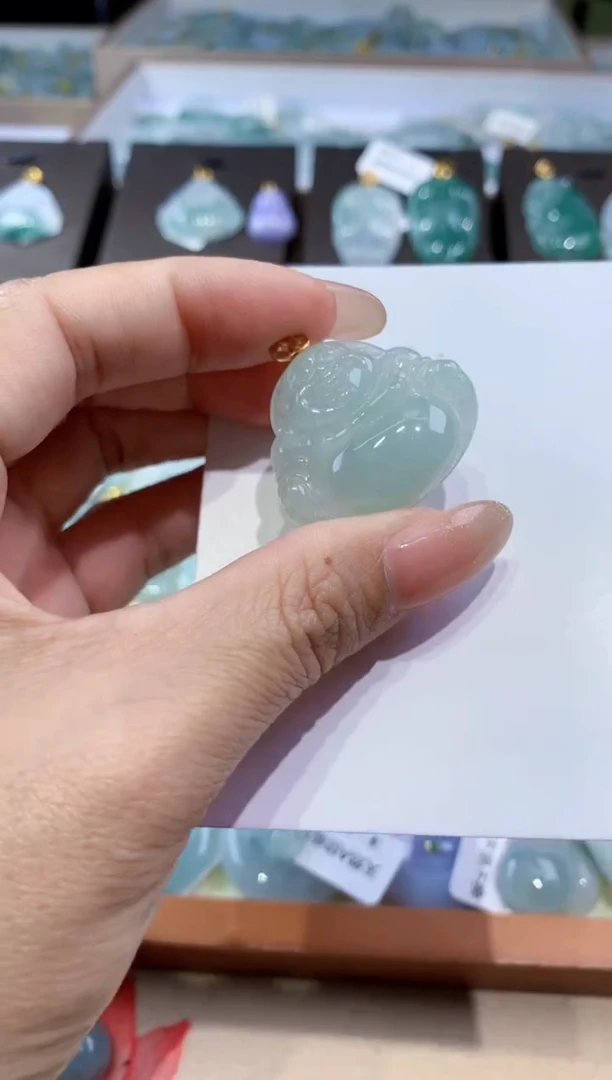 颈饰未镶嵌翡翠天然缅甸翡翠A货挂件