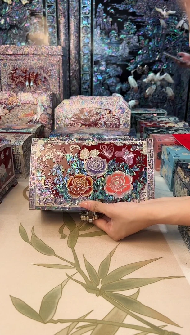 全贝底弘贝雅螺钿漆器文化馆