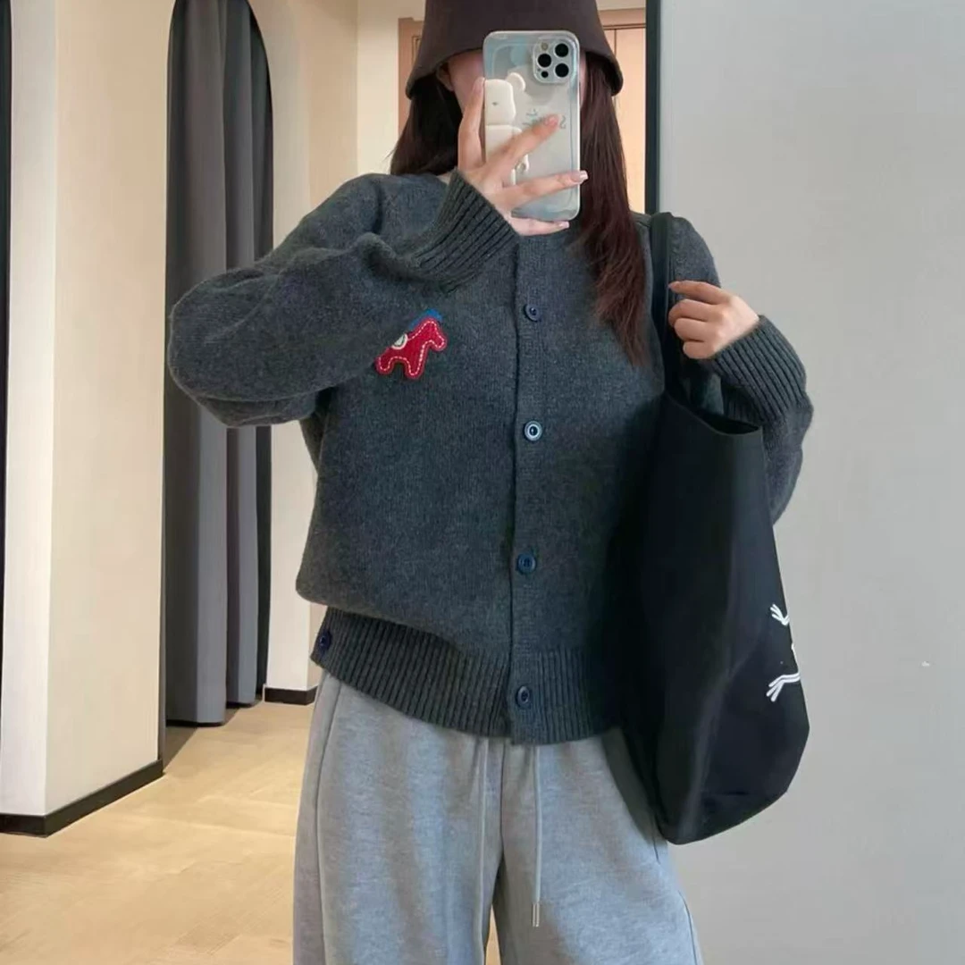 2298-4-CQ灰色新款排扣小马针织上衣（80-135）