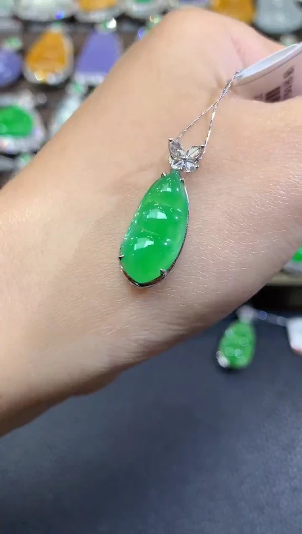 吊坠(不含链)18K金镶嵌翡翠C7