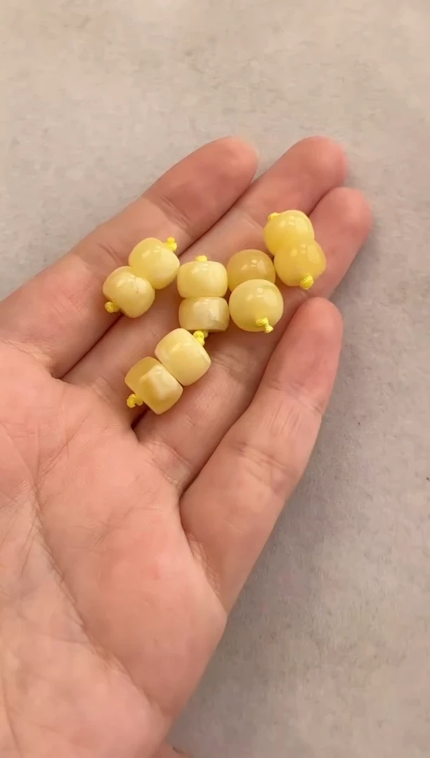 【闪购商品】琥珀裸石未镶嵌10118204-配饰 多样性发一对