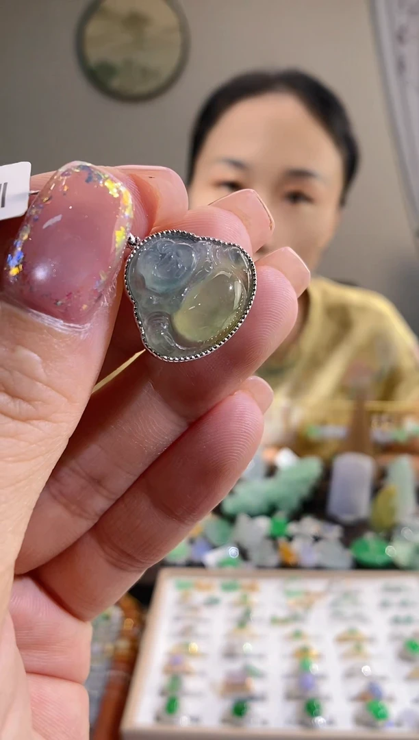 翡翠18K金镶嵌吊坠(不含链)佛公
