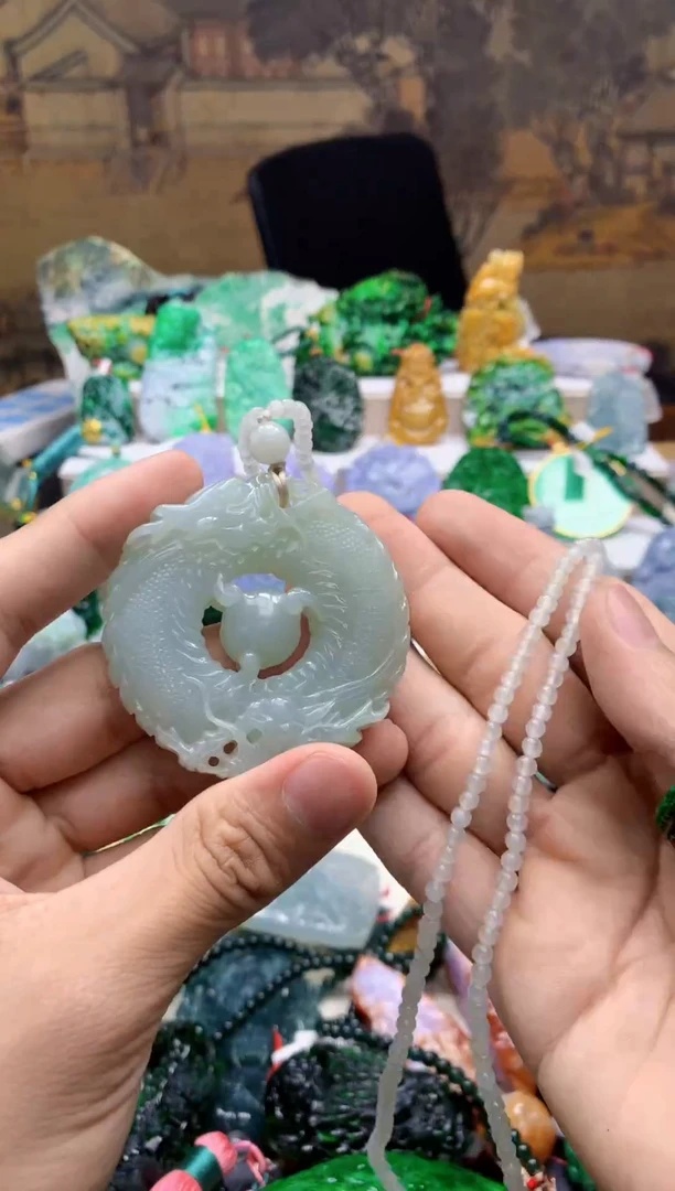 颈饰未镶嵌翡翠天然A货翡翠
