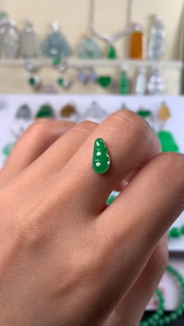 未镶嵌定制翡翠裸石（镶嵌定制）