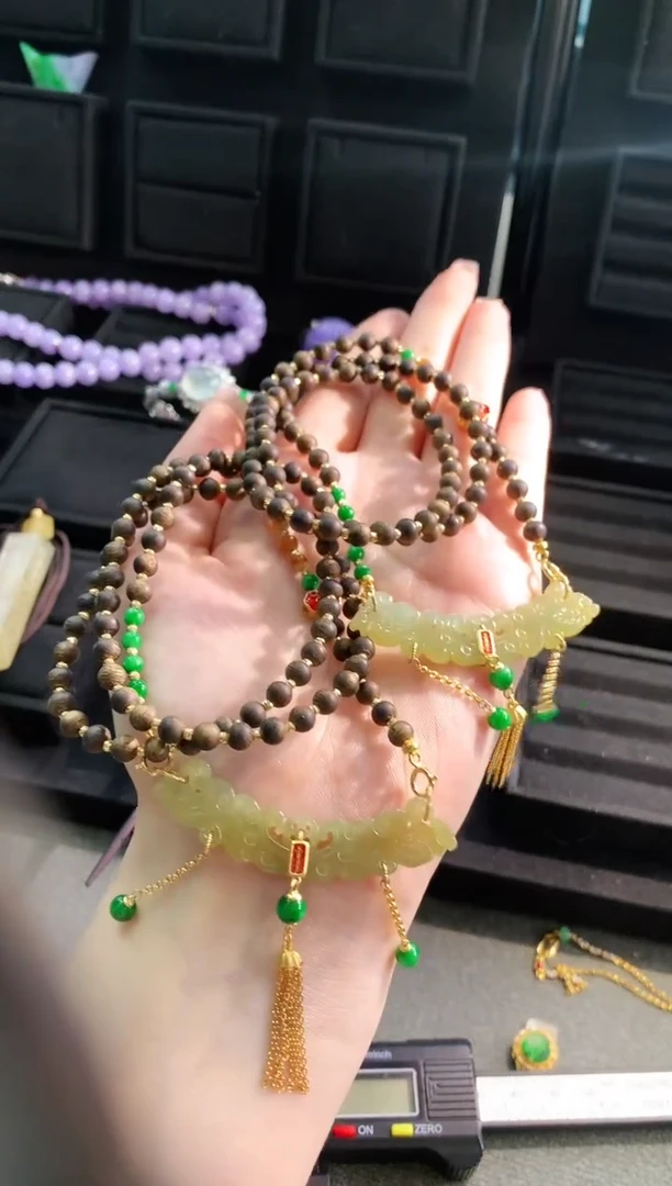 【闪购商品】翡翠颈饰18K金镶嵌吊坠 多样性发货 发其一