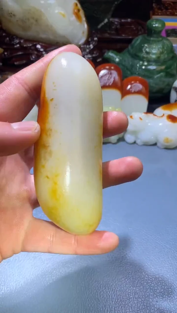 未镶嵌和田玉把件宋****，和田玉