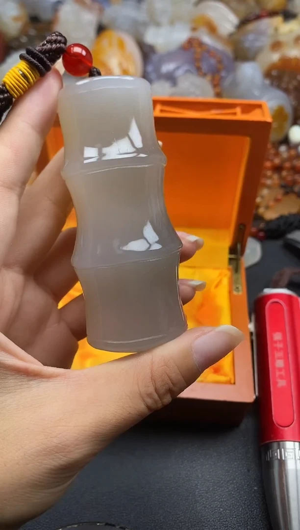 未镶嵌1玛瑙/玉髓小**生ll