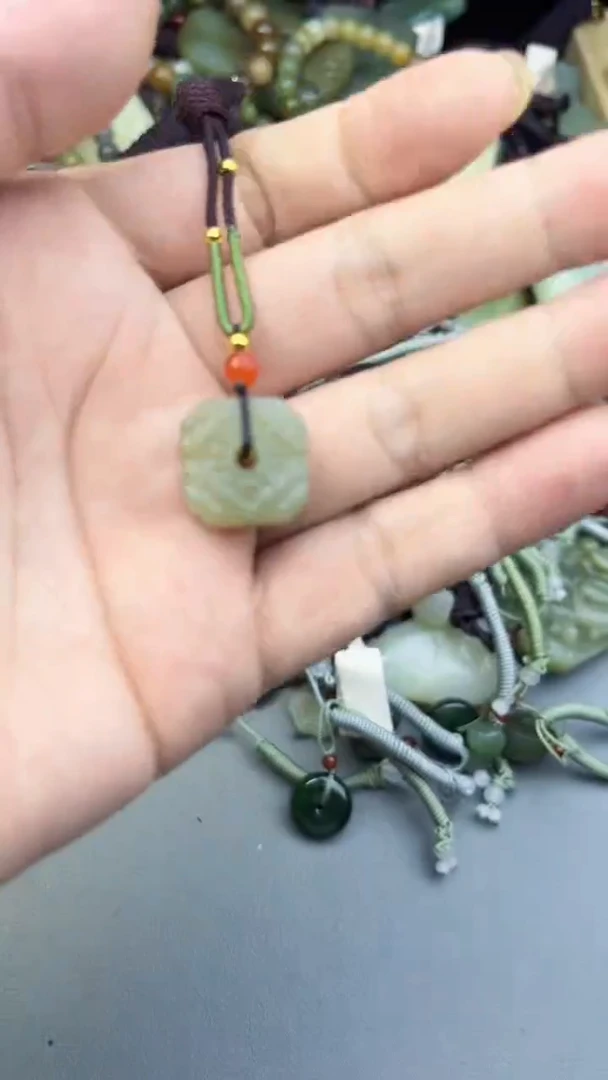 颈饰未镶嵌和田玉多样性发货拍一发一