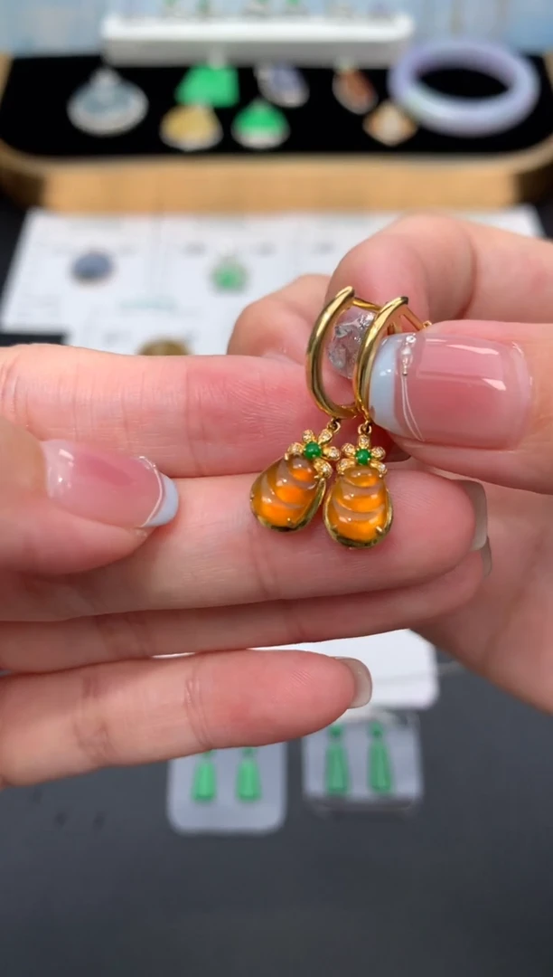 18K金镶嵌定制翡翠48小时鉴赏期 退货不扣服务费