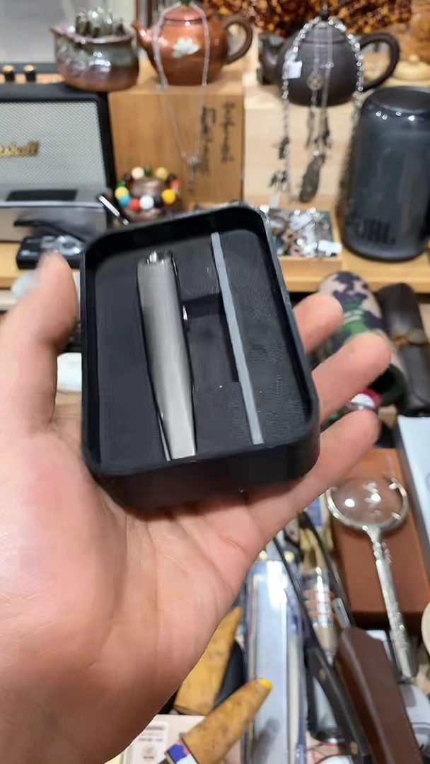 瓷片闪购商品  如图所示