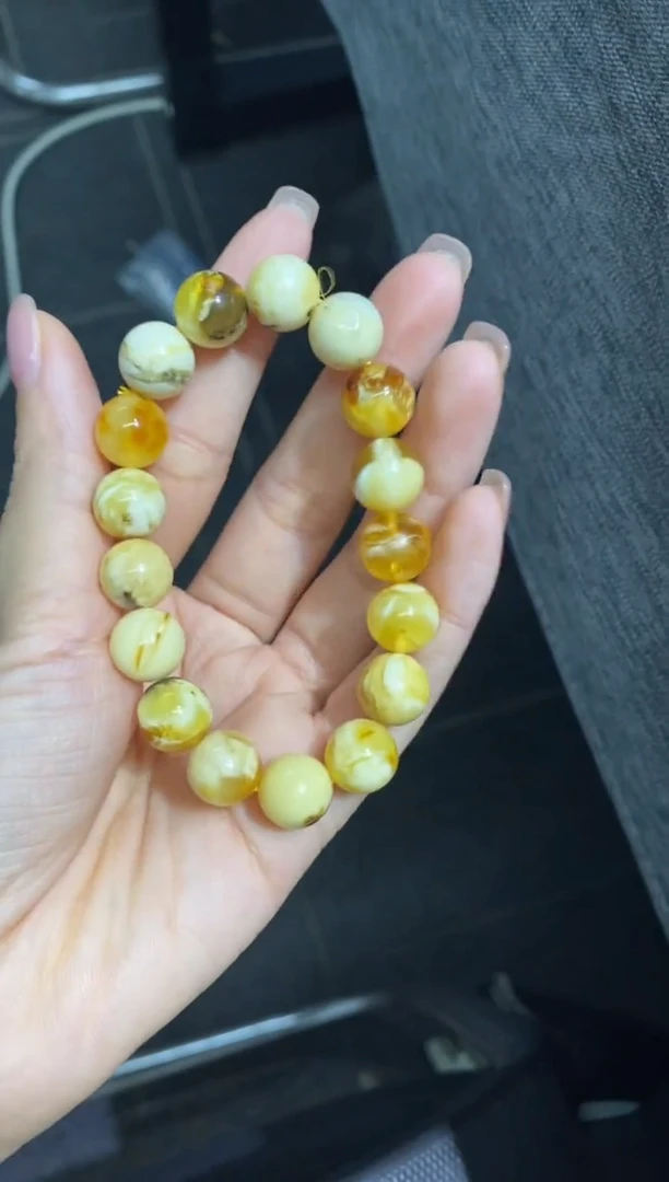 裸石蜜蜡未镶嵌手串