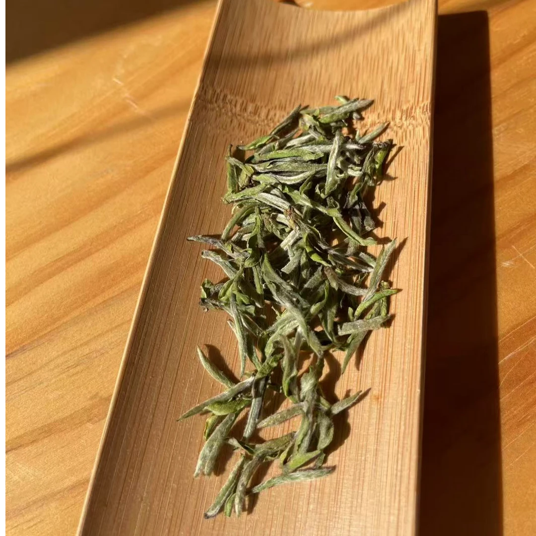 2025年华三T0牡丹王荒茶头采轻微炭焙 高山头采花香毫香蜜韵