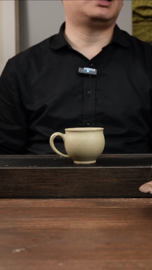 茶杯紫砂本绿小把杯 ！