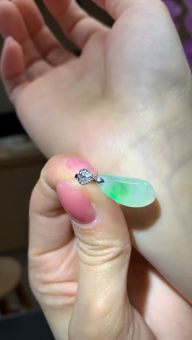 【闪购商品】翡翠颈饰18K金镶嵌|不退不换