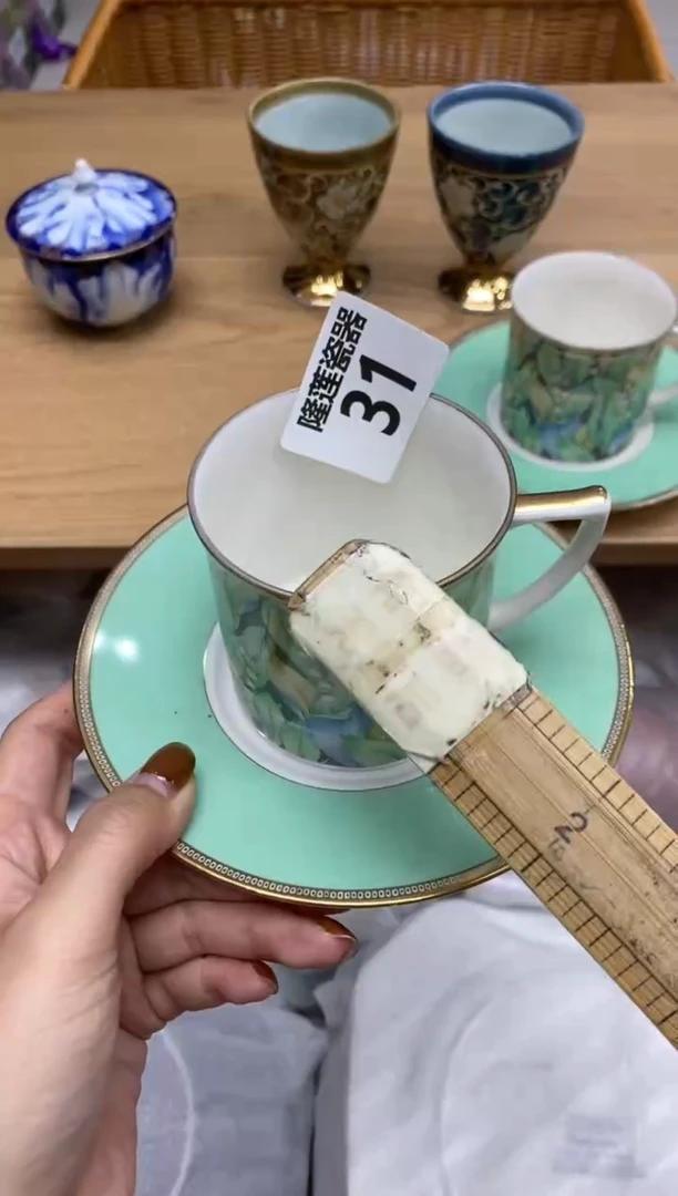瓷片寒**翁隆莲瓷器欢迎大家