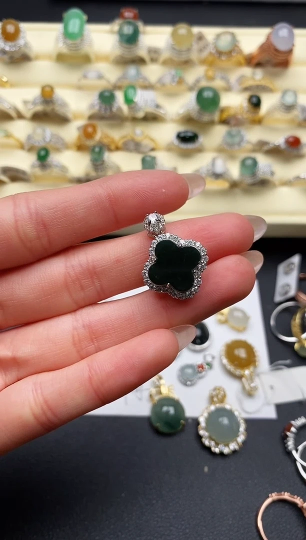 【闪购商品】翡翠戒指银S925镶嵌6666666+10