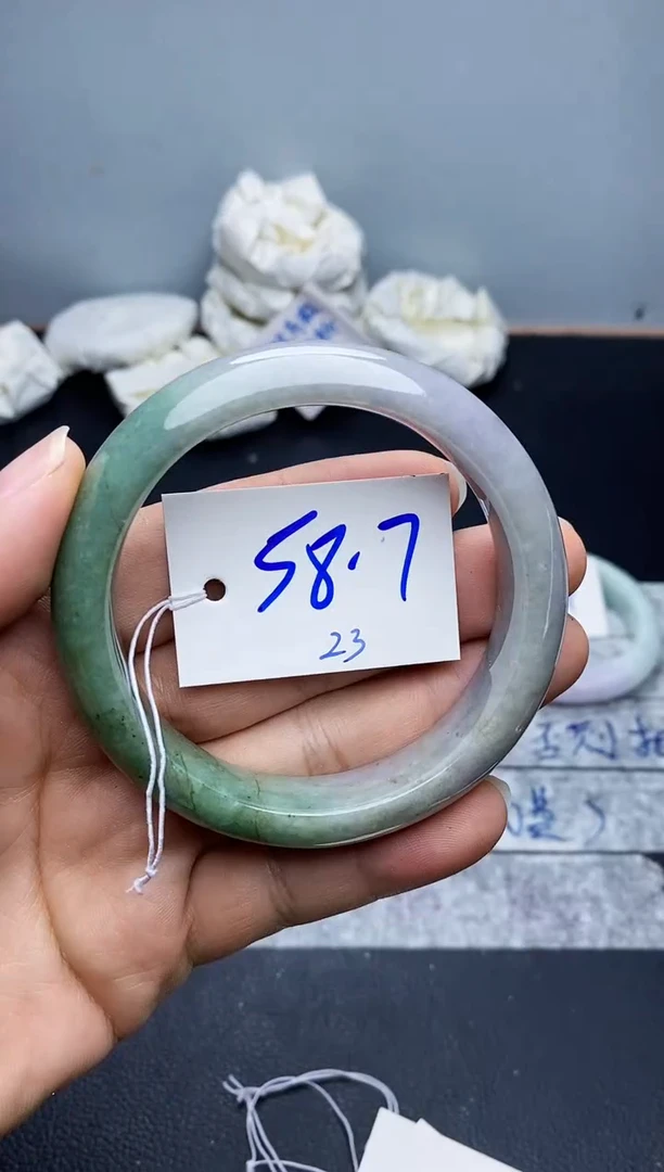 未镶嵌手镯翡翠23