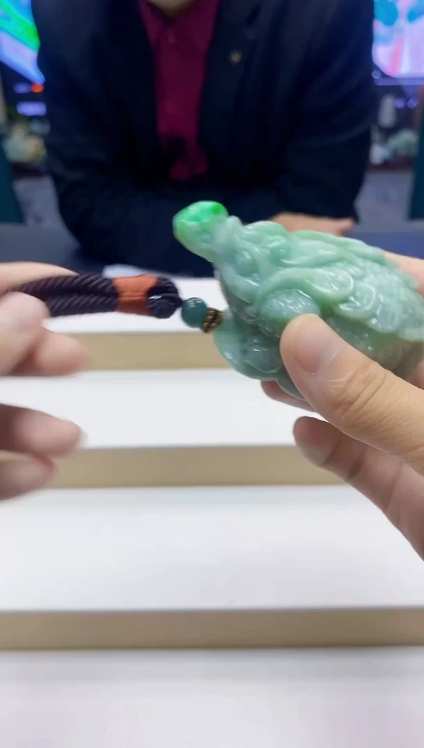 未镶嵌定制翡翠-毛货挂件23