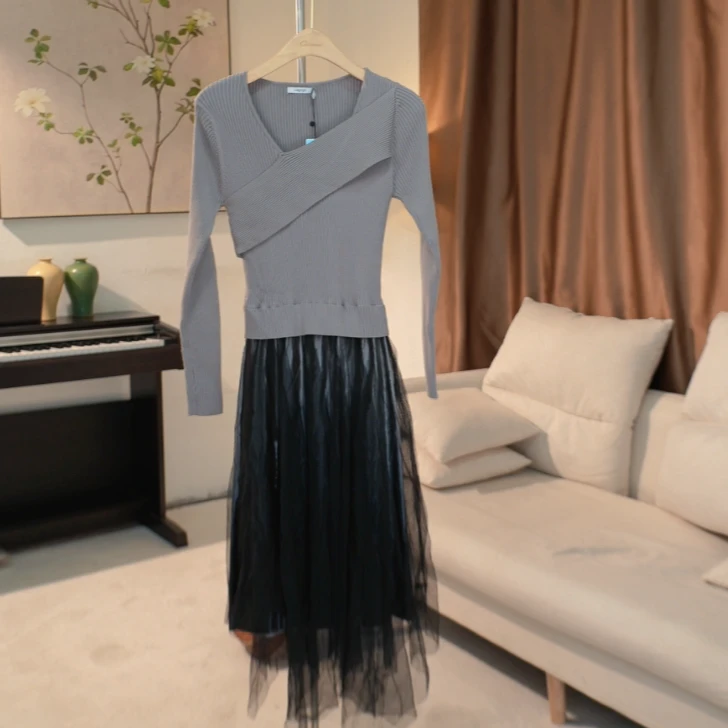 G158 设计师款不规则纱网下摆针织连衣裙女 759X55