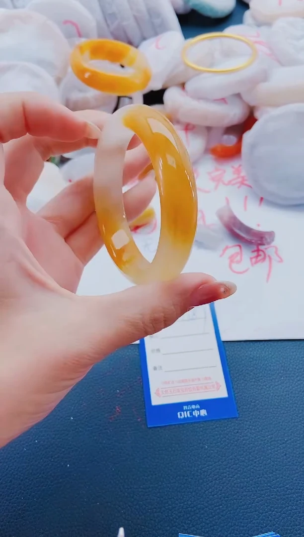 未镶嵌手镯石英质玉M187-56-57