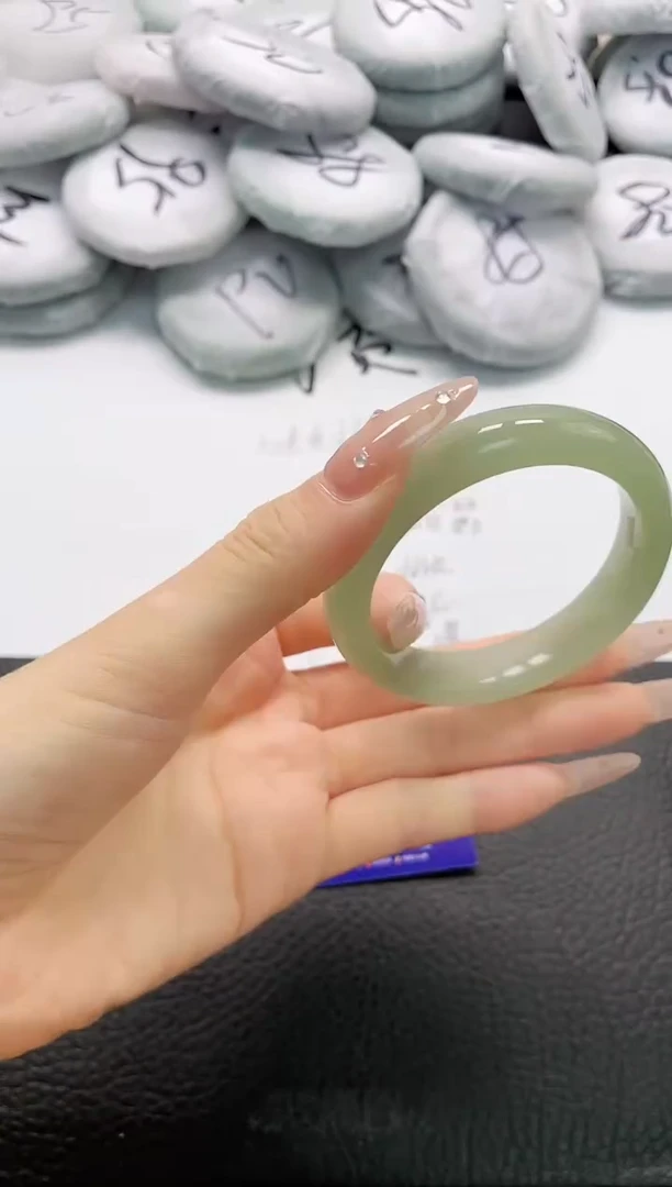 石英质玉手镯未镶嵌321-54