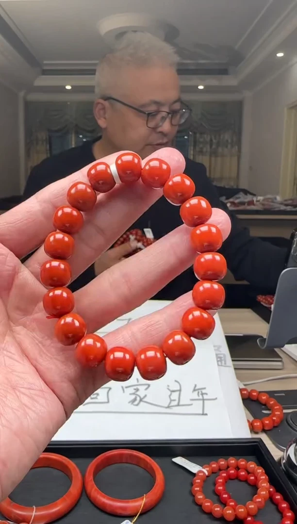 【闪购商品】南红玛瑙11mm瓦西手串老型未镶嵌多样性发一件