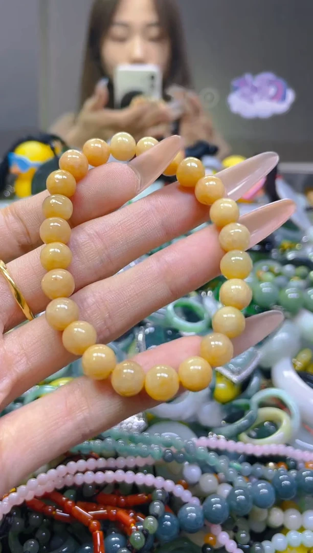 翡翠未镶嵌颈饰7MM/R/翡翠A货，一件也是批发价
