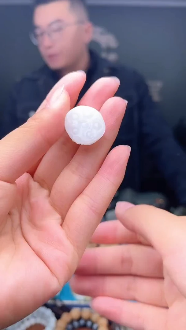 未镶嵌和田玉挂件1