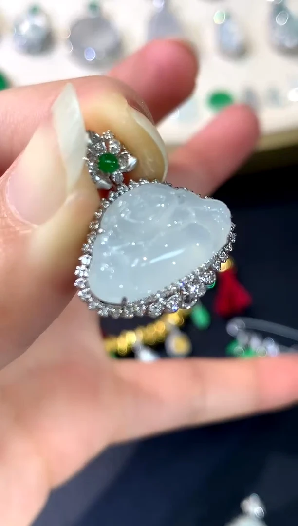 吊坠(不含链)18K金镶嵌翡翠A172|多样性发其一|2980