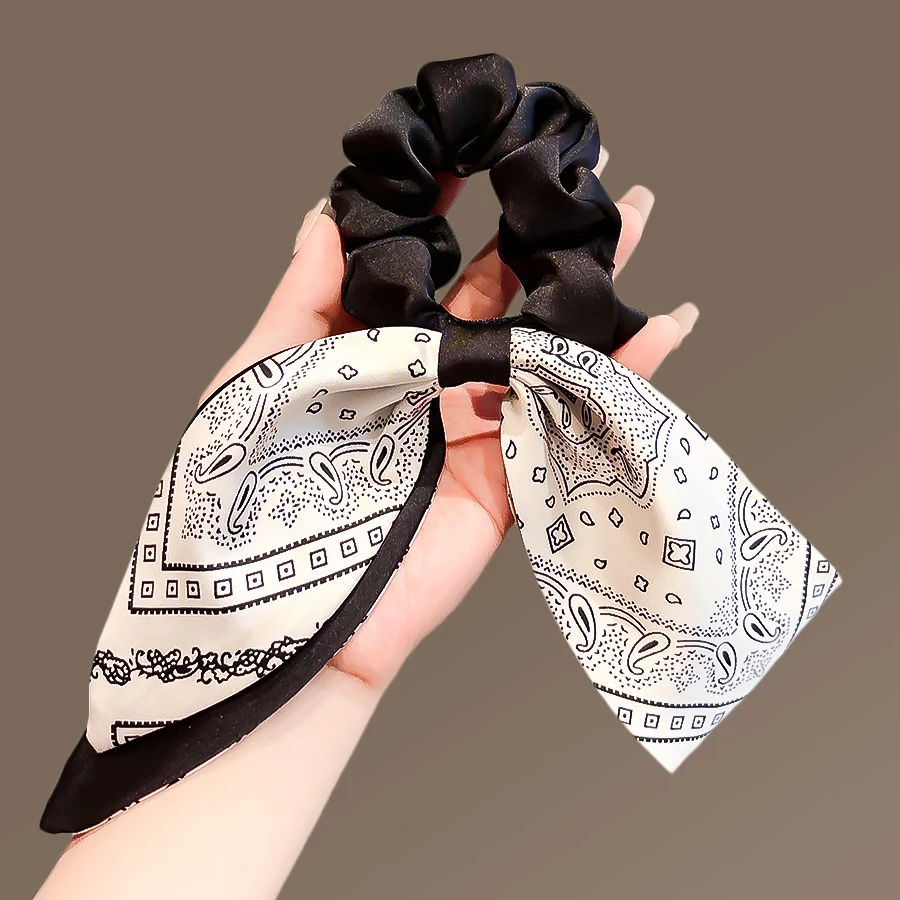 法式腰果花皮筋蝴蝶结发圈女新款高级感缎面头绳洋气扎发绳头饰