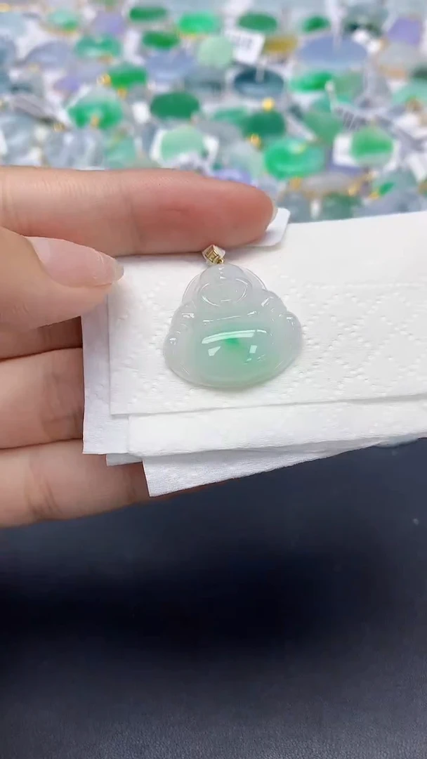 翡翠18K金镶嵌颈饰天然缅甸a货翡翠