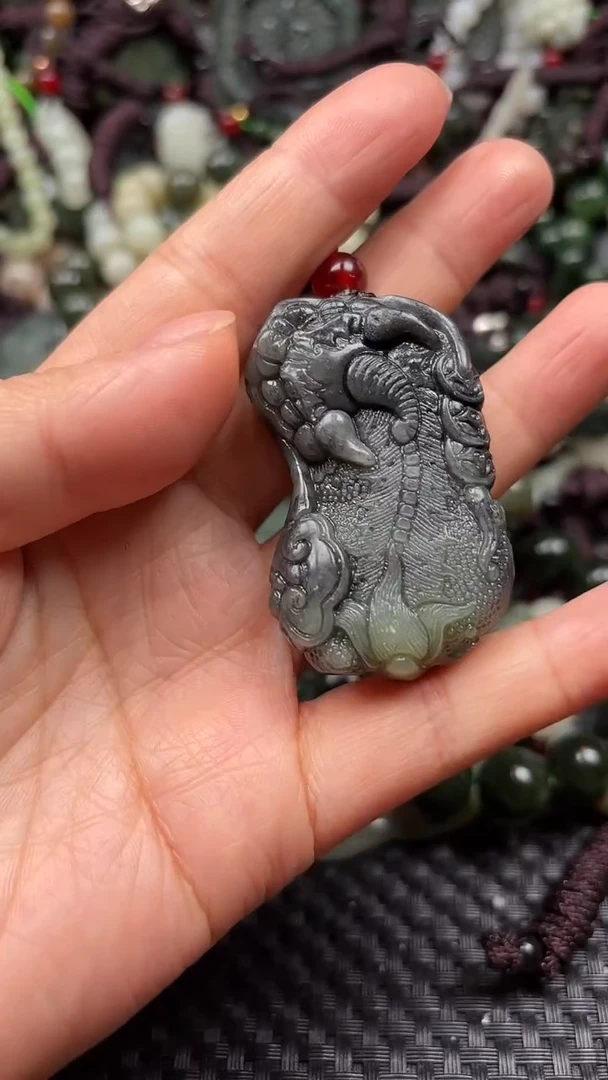 【闪购商品】和田玉颈饰未镶嵌.