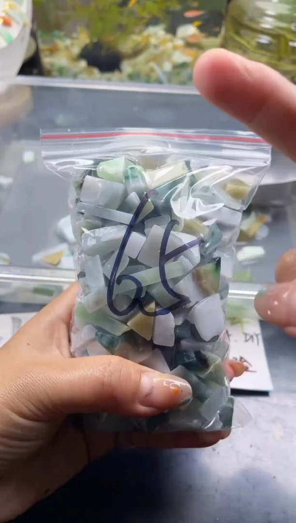 配石翡翠天然翡翠小号500克65