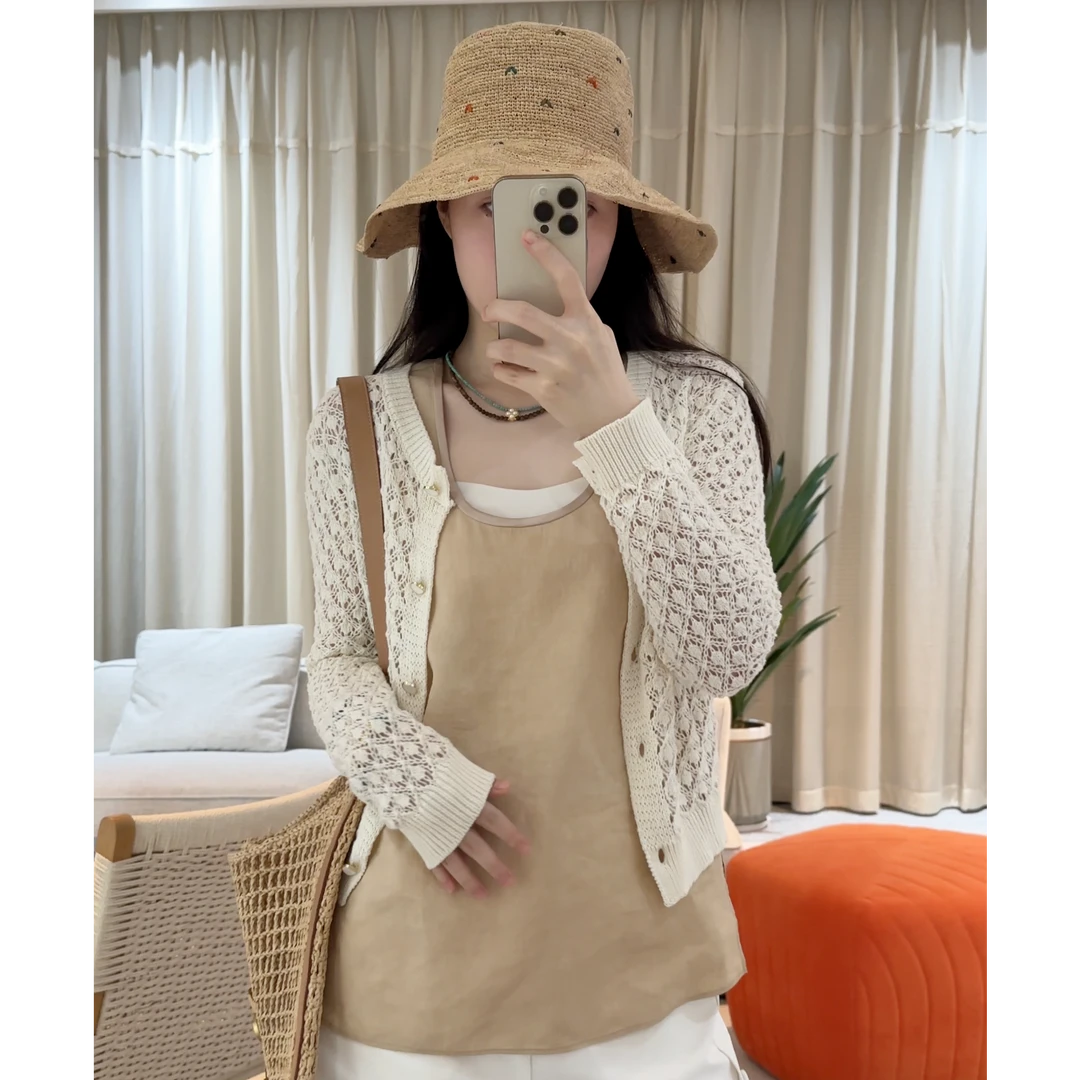 PM王囡囡 卡其色U领简约夏季薄背心（无胸垫） ND1B0817