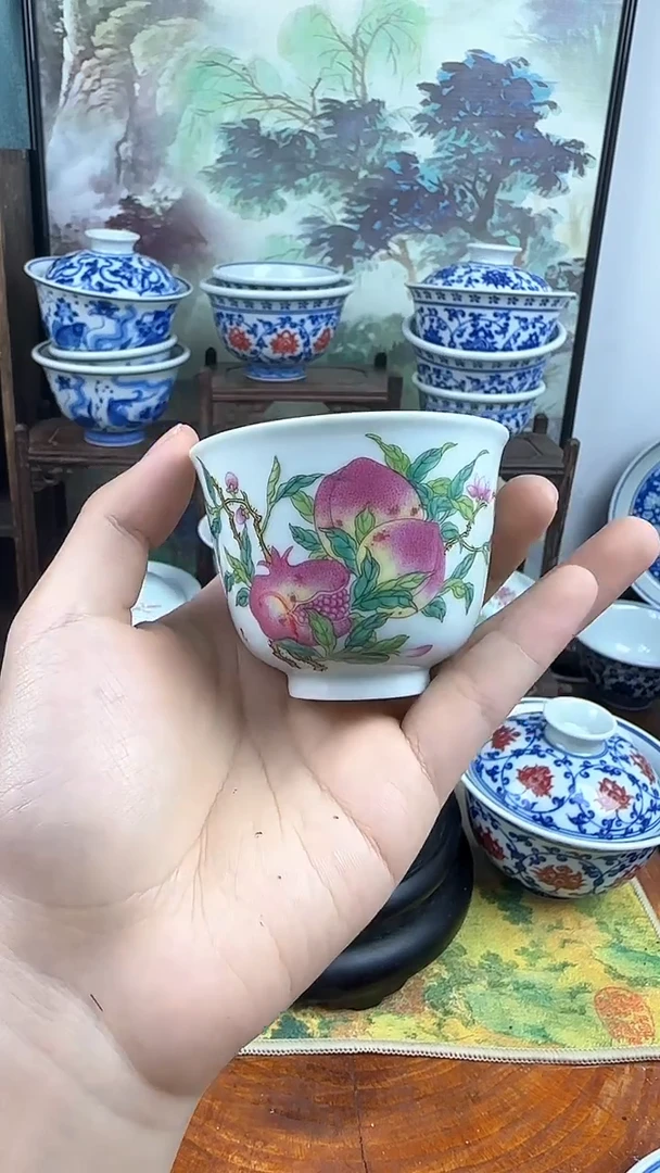 陶瓷粉彩三多铃铛杯