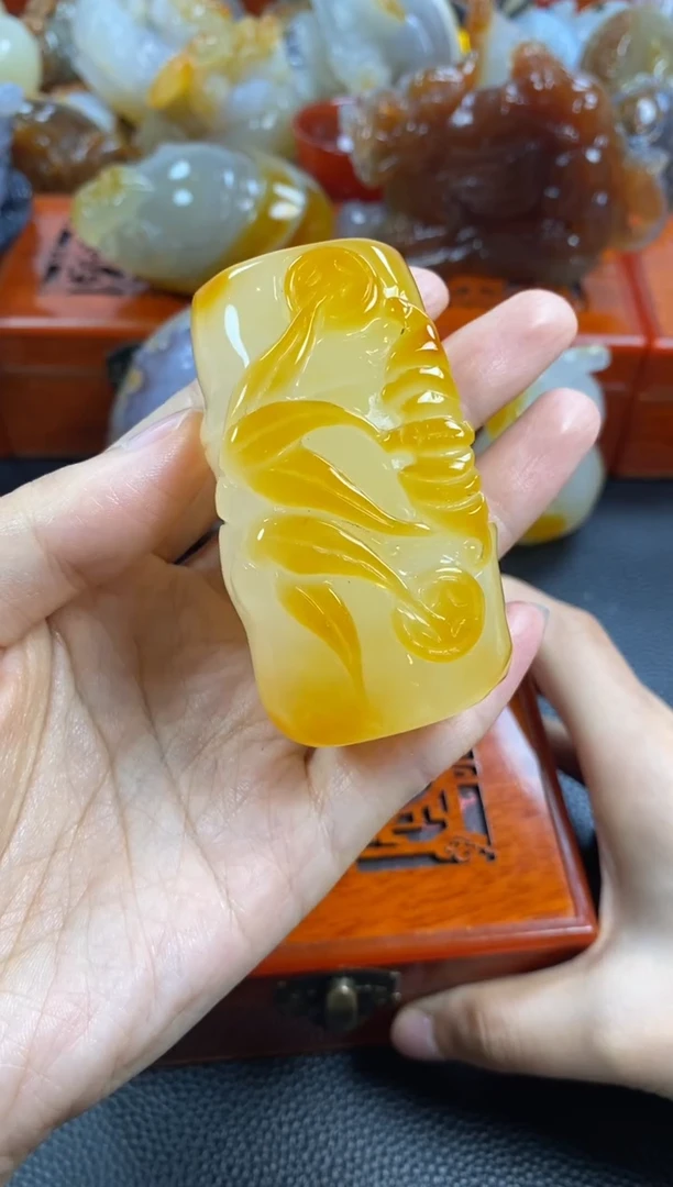 未镶嵌手把玛瑙/玉髓监****鹏1