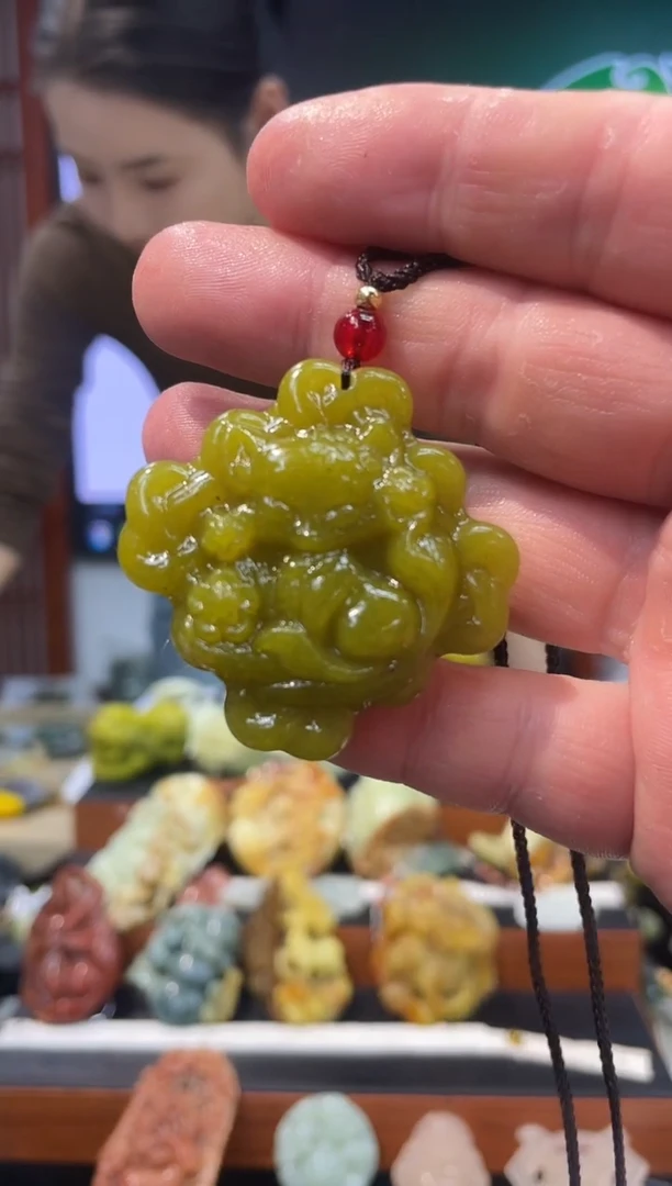 【闪购商品】岫玉吊坠未镶嵌·