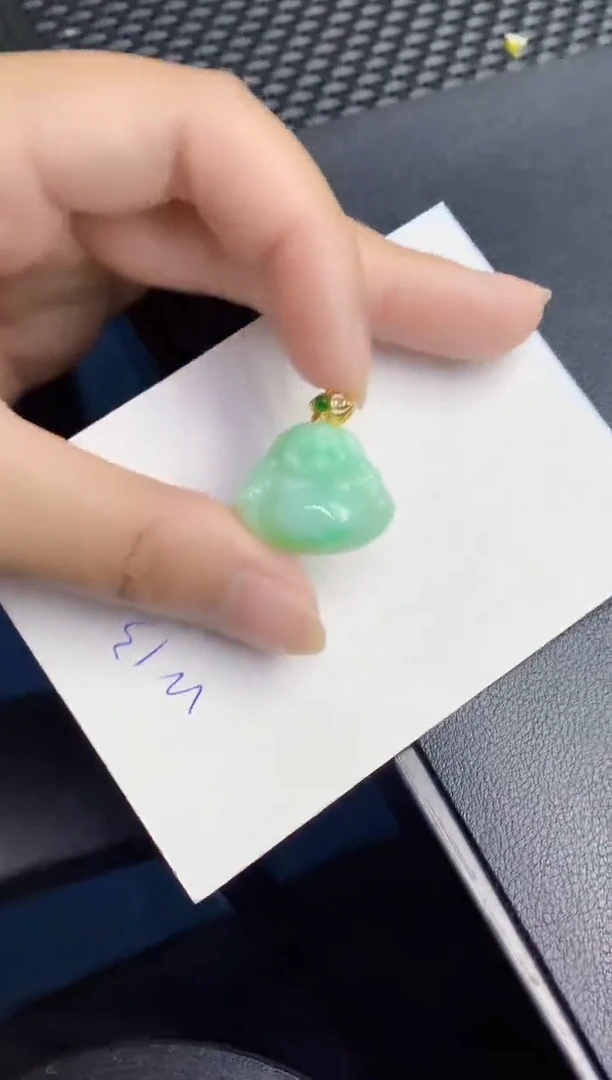 翡翠未镶嵌颈饰00000000000
