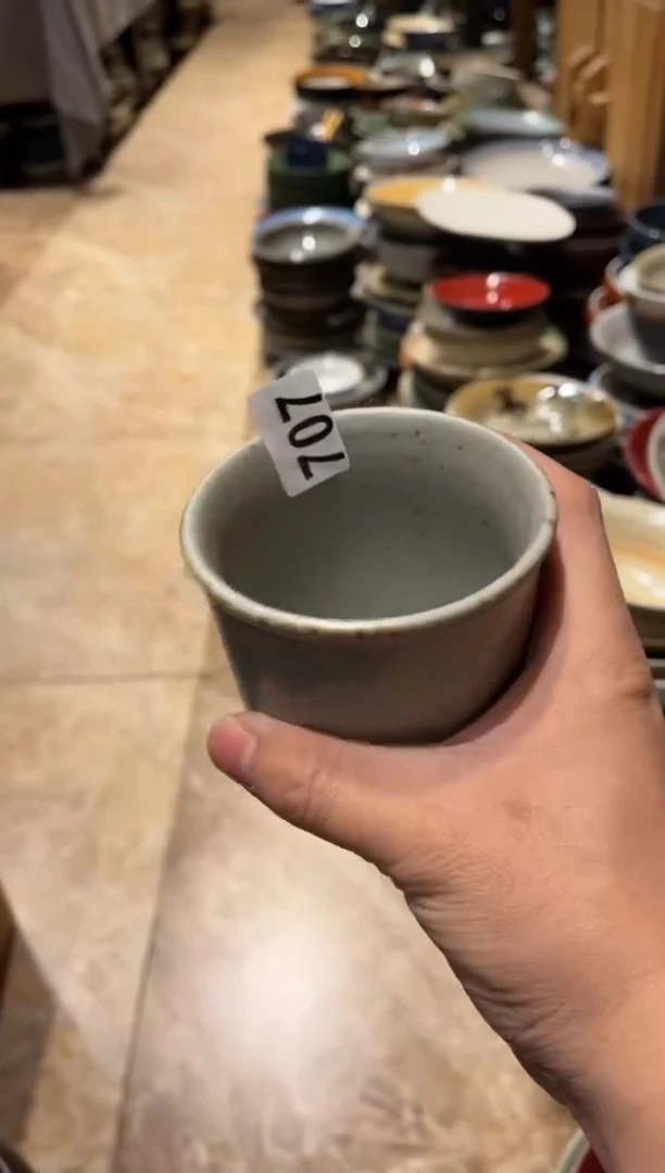 【闪购商品】瓷片707灰色手工水杯1个