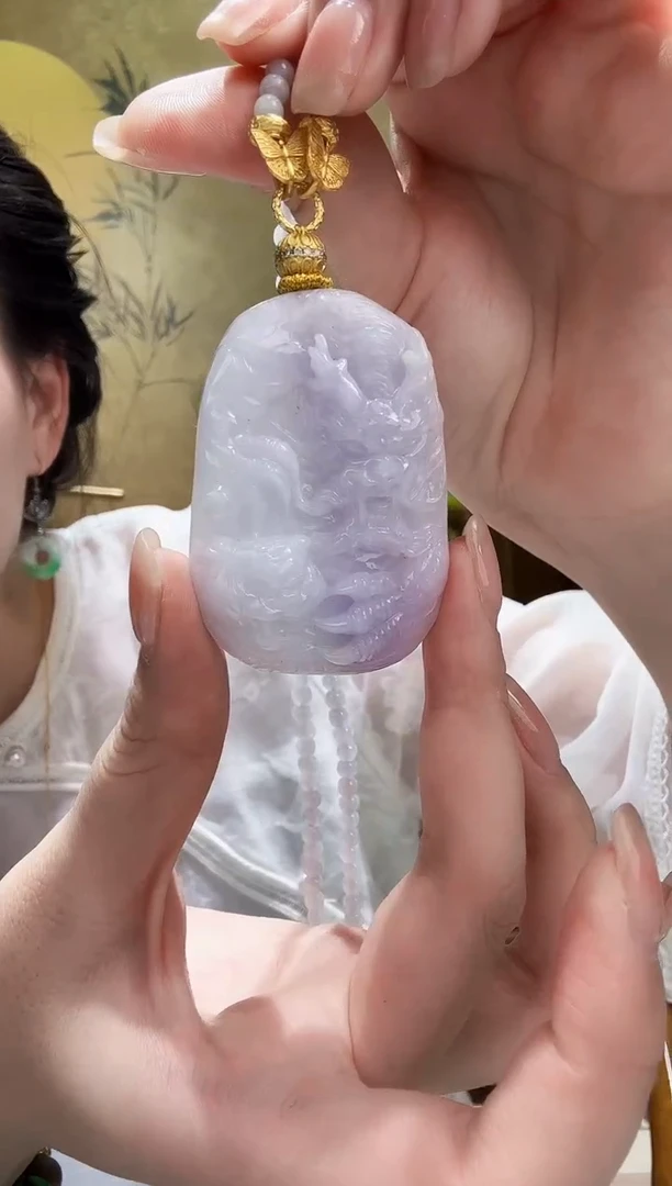 颈饰未镶嵌翡翠吊坠