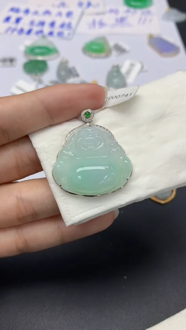 翡翠18K金镶嵌颈饰天然缅甸a货翡翠