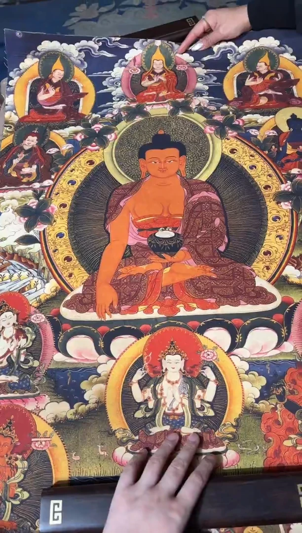 卷轴画龙妹的唐卡tk16
