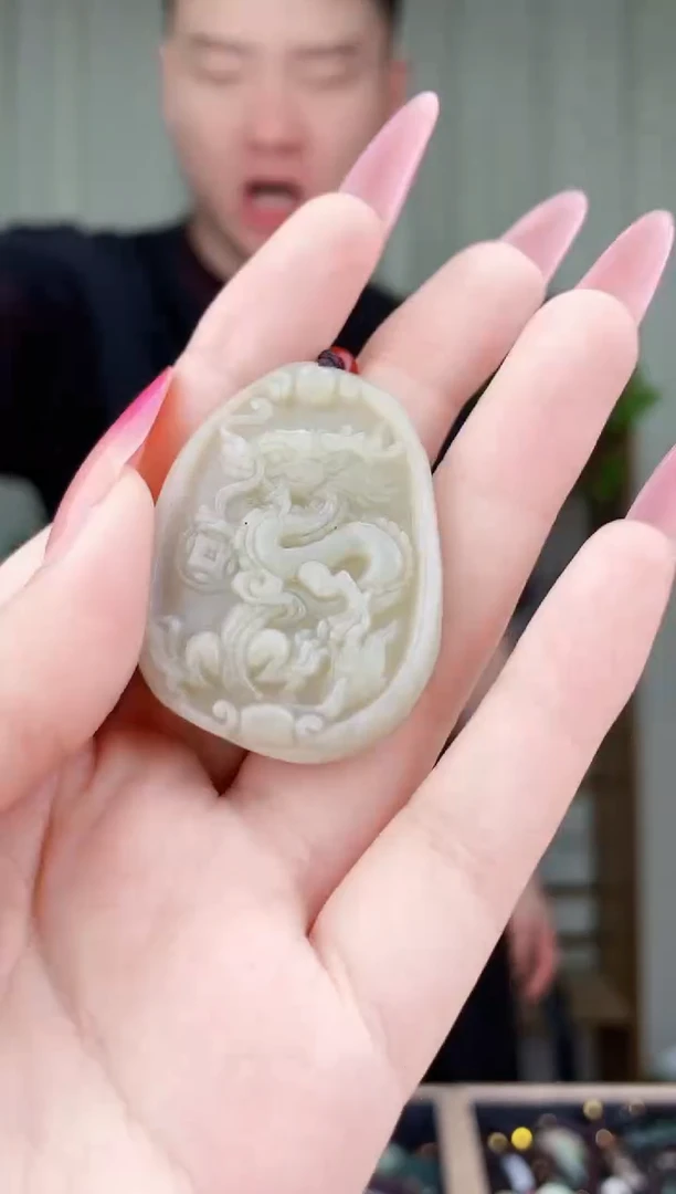 和田玉未镶嵌挂件拍一发一，多样性发货！