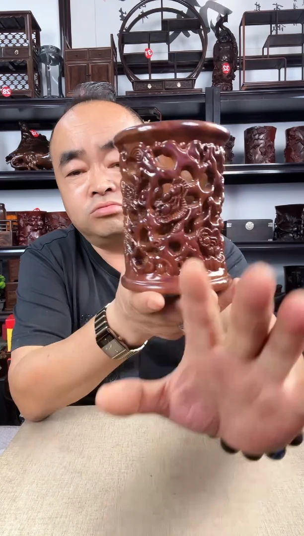 木黄笔筒老李红木工艺品