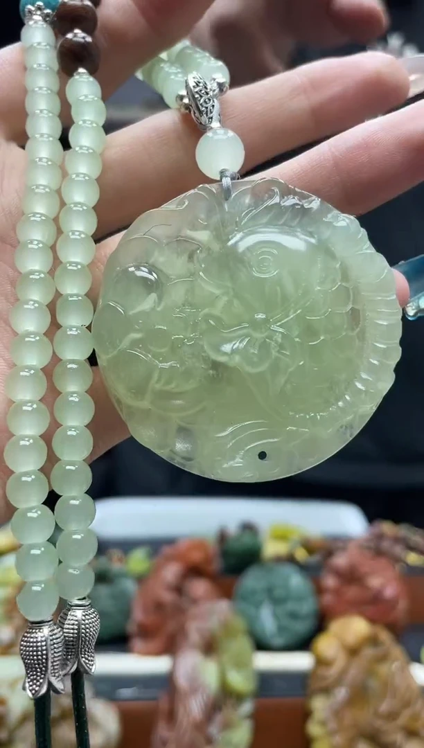 未镶嵌岫玉吊坠·