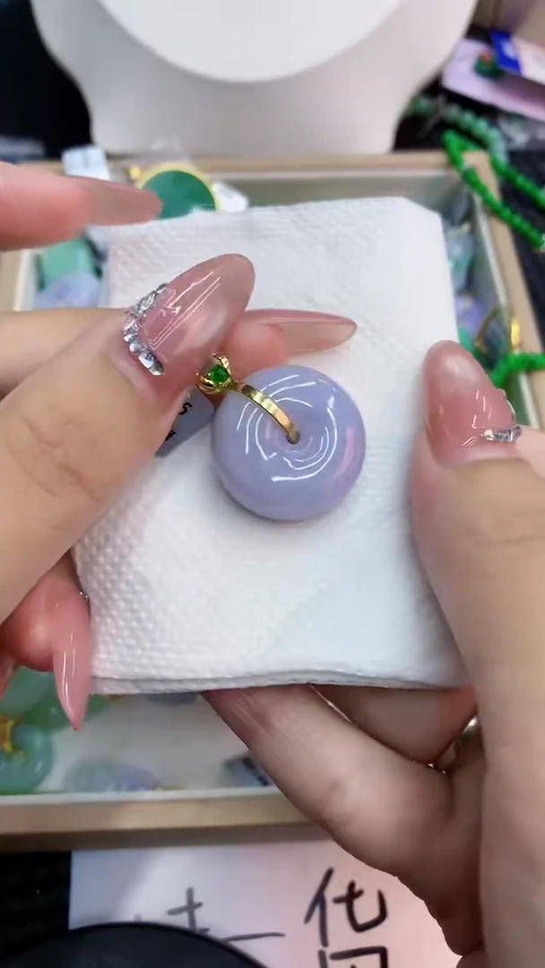 翡翠未镶嵌吊坠(不含链)1